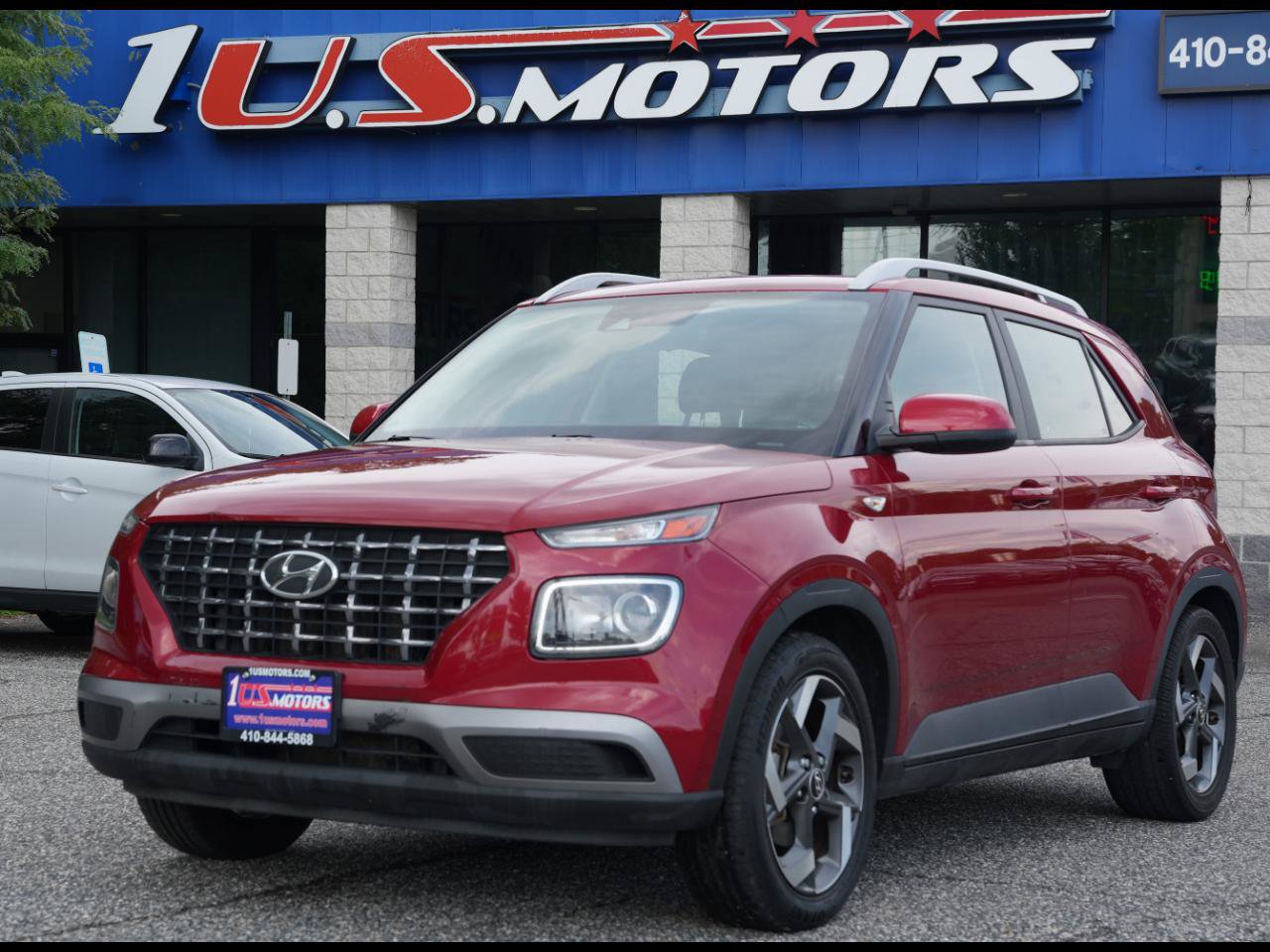 Used 2022 Hyundai Venue SEL FWD image 1