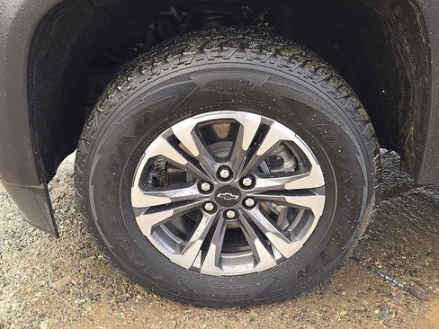 Used 2022 Chevrolet Colorado Z71 image 13