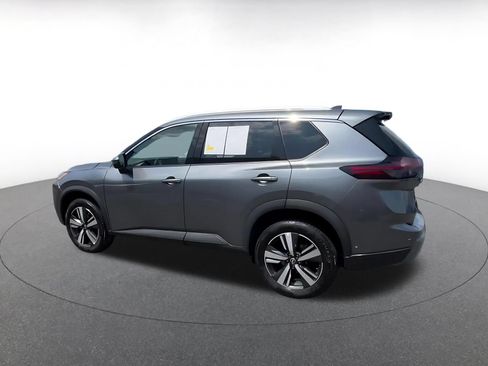 Used 2026 Nissan Rogue SL AWD/4WD image 10