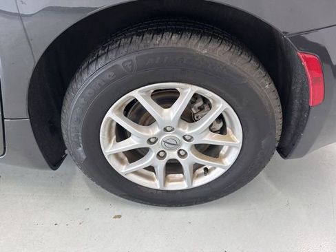 Used 2023 Chrysler Voyager LX image 7