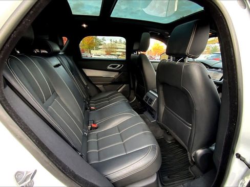 Used 2023 Land Rover Range Rover Velar R-Dynamic S image 17
