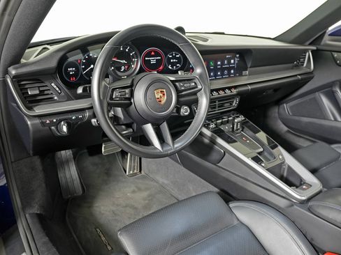 Certified 2024 Porsche 911 Carrera image 4