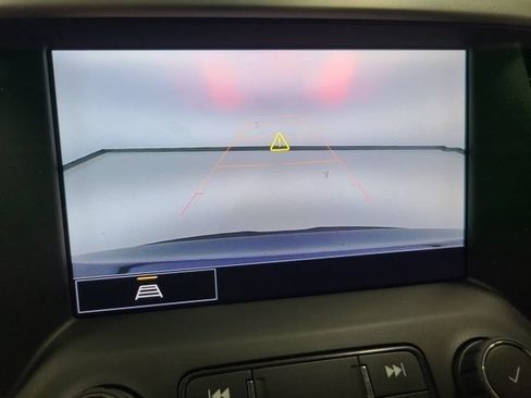 Used 2023 GMC Acadia SLT w/ Elevation Edition FWD image 3