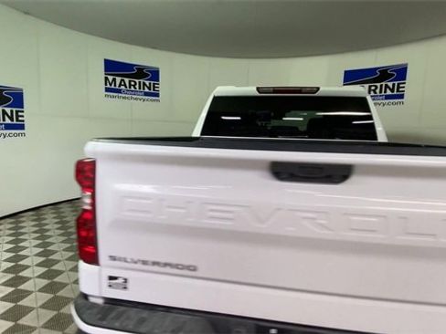 Used 2024 Chevrolet Silverado 1500 Custom image 9