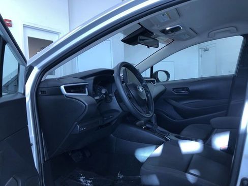 Certified 2025 Toyota Corolla LE image 10