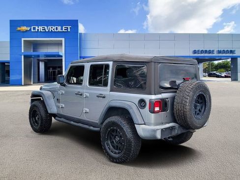 Used 2020 Jeep Wrangler Unlimited Sport AWD/4WD image 3
