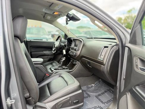 Used 2022 GMC Canyon AT4 w/ Driver Alert Package AWD/4WD image 29
