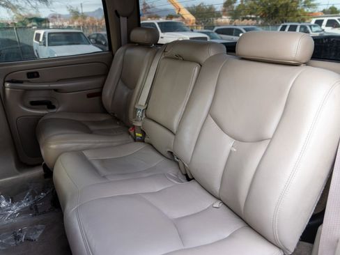 Used 2004 Chevrolet Silverado 3500 LT w/ Heavy-Duty Power Package image 27