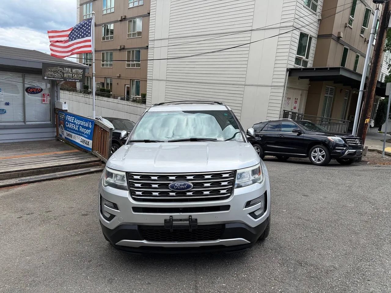 Used 2016 Ford Explorer Limited AWD/4WD image 6