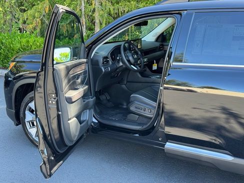New 2026 Honda Pilot Elite image 9