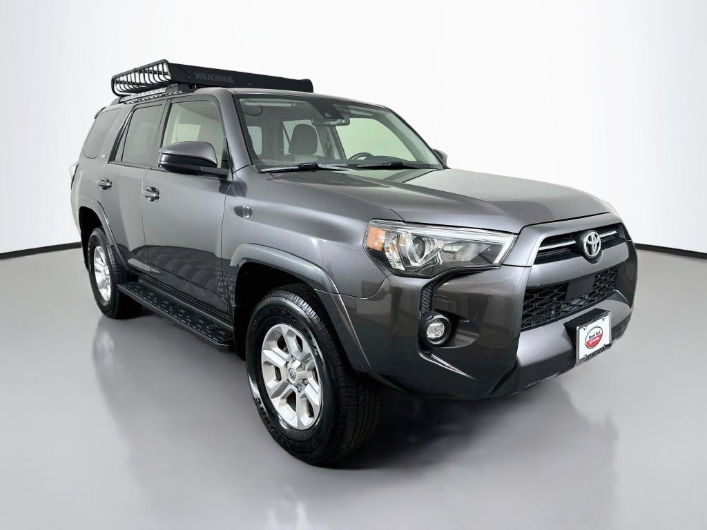 Certified 2022 Toyota 4Runner SR5 AWD/4WD image 3