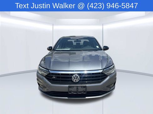 Used 2019 Volkswagen Jetta R-Line w/ R-Line Cold Weather Package FWD image 2