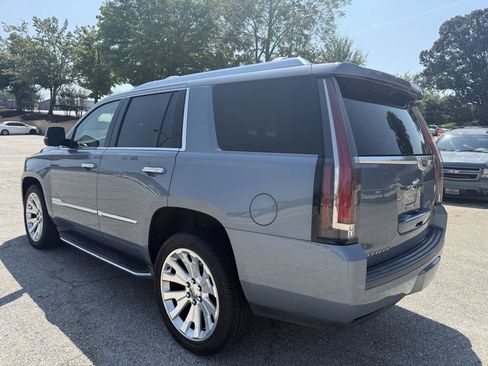 Used 2016 Cadillac Escalade Luxury AWD/4WD image 8