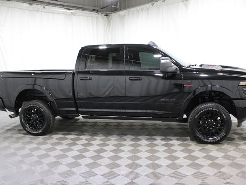 Used 2025 RAM 2500 Limited image 31