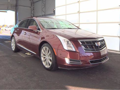 Used 2017 Cadillac XTS Luxury image 3