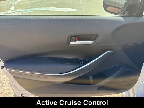 Used 2022 Toyota Corolla SE image 13