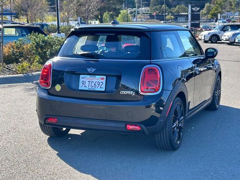 Used 2024 MINI Cooper SE image 5