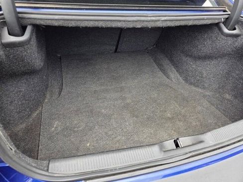 Used 2018 Dodge Charger R/T RWD image 17