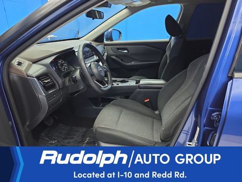 Used 2022 Nissan Rogue SV FWD image 9