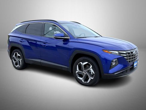 Certified 2023 Hyundai Tucson Limited w/ Cargo Package AWD/4WD image 3