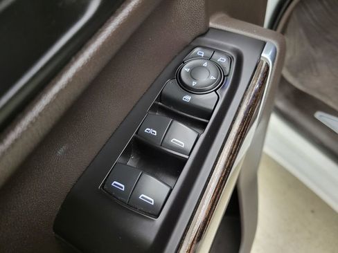 Used 2019 GMC Sierra 1500 SLE w/ SLE Value Package image 27