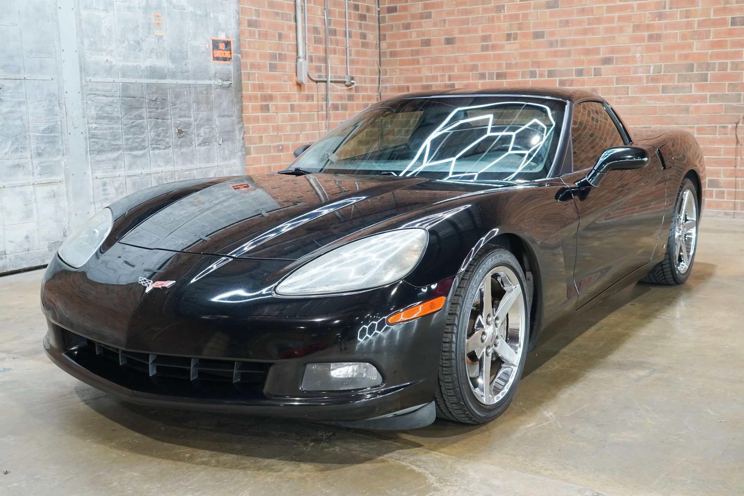 Used 2007 Chevrolet Corvette Coupe w/ Preferred Equipment Group RWD image 18