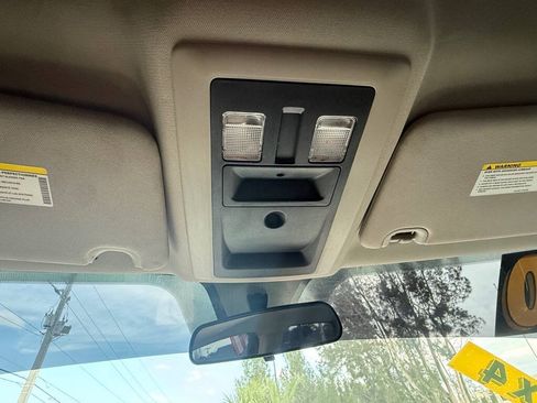 Used 2020 RAM 1500 Classic SLT AWD/4WD image 21