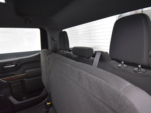 Certified 2022 GMC Sierra 1500 SLE image 12