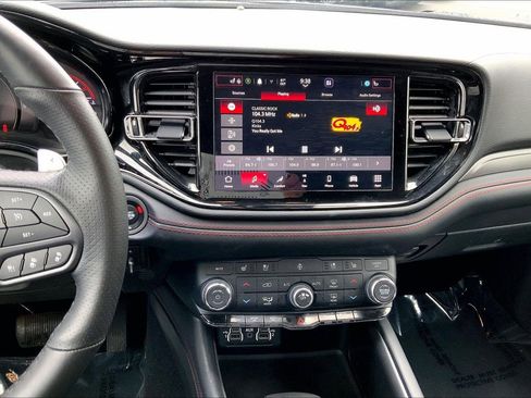 Used 2023 Dodge Durango GT image 6