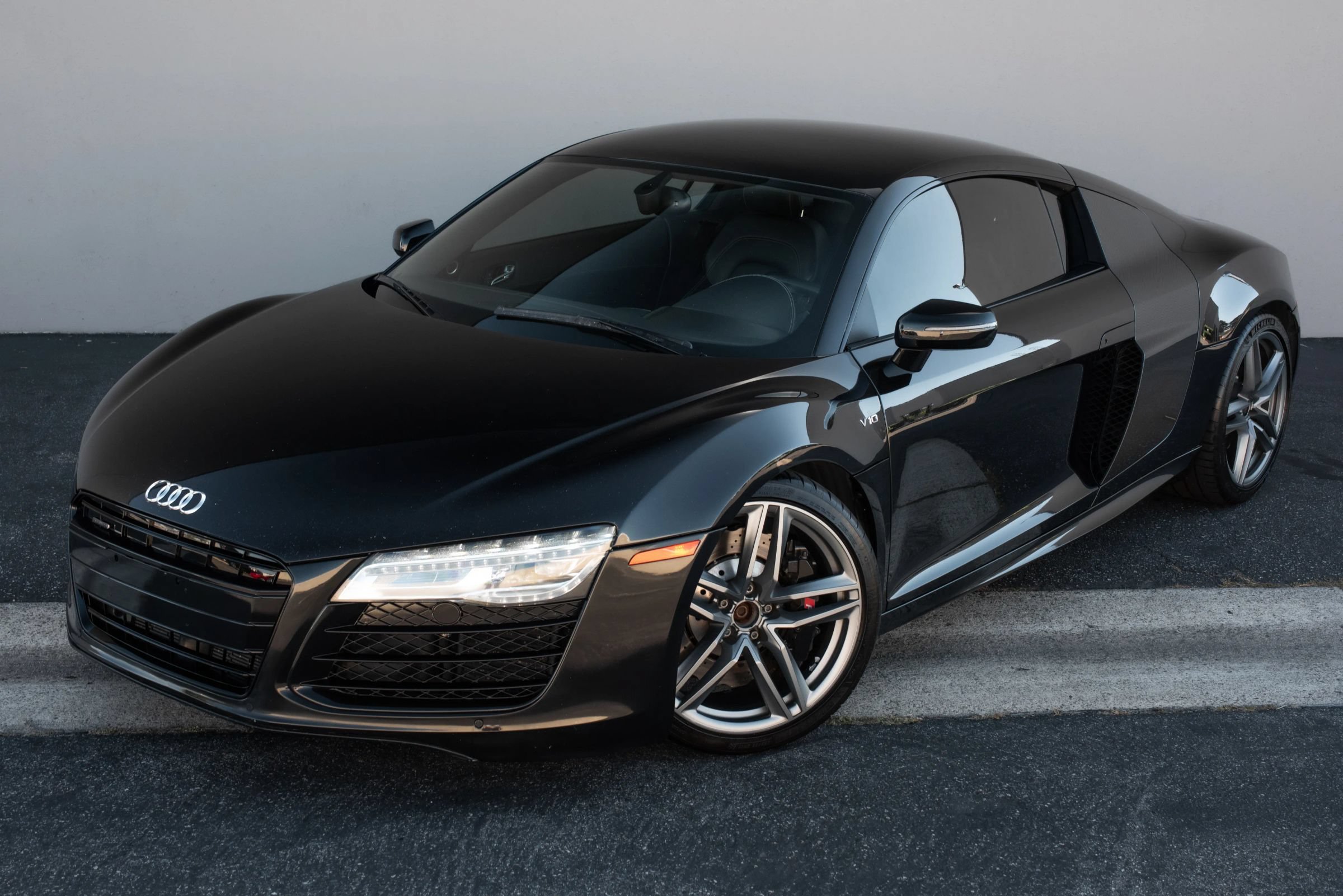Used 2014 Audi R8 V10 AWD/4WD image 2