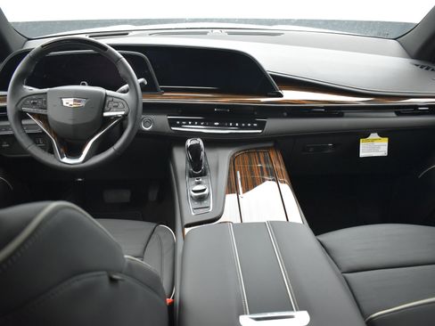 Used 2024 Cadillac Escalade Premium Luxury image 10