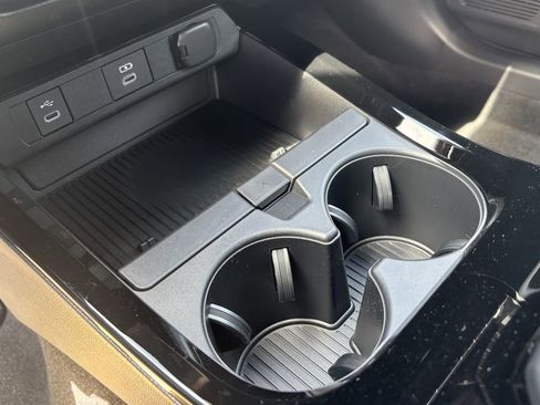 New 2026 Toyota Prius Plug-In Hybrid image 27