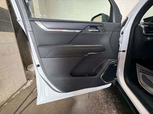 Used 2024 GMC Acadia Elevation w/ LPO, Floor Liner Package AWD/4WD image 13