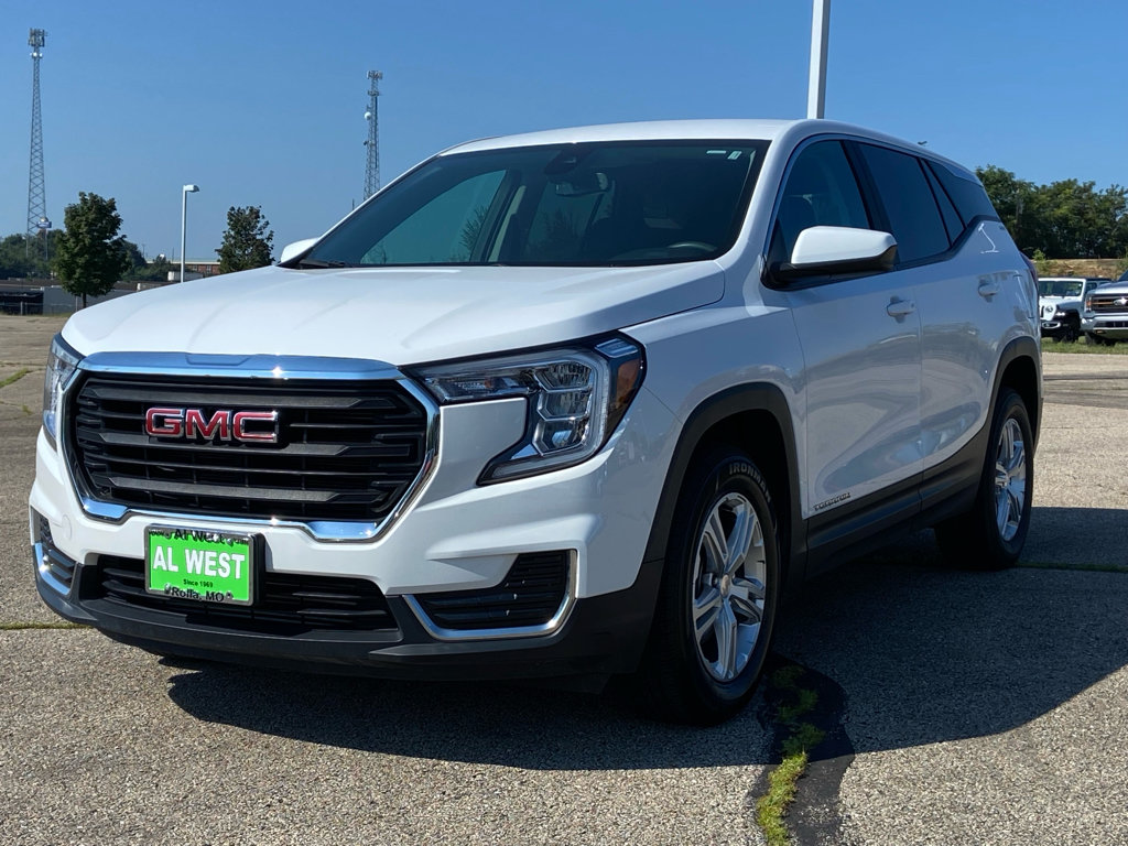 Used 2024 GMC Terrain SLE AWD/4WD image 9