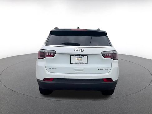Used 2025 Jeep Compass Limited AWD/4WD image 12
