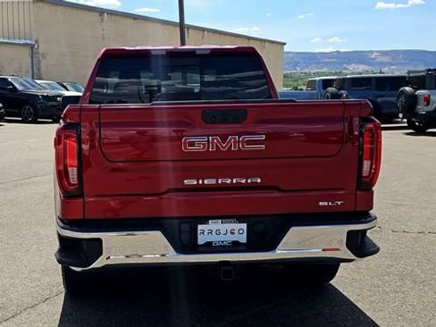 Used 2023 GMC Sierra 1500 SLT w/ SLT Premium Package AWD/4WD image 8