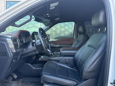 Used 2022 Ford F150 Lariat image 8