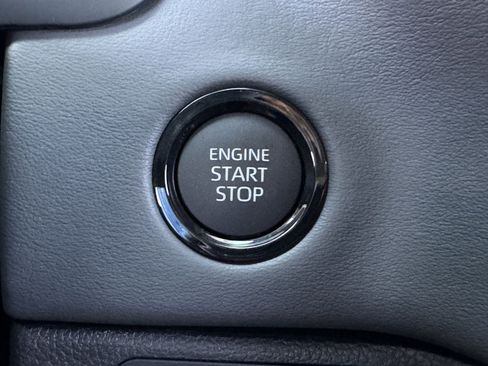 New 2026 Toyota Tundra Platinum AWD/4WD image 18
