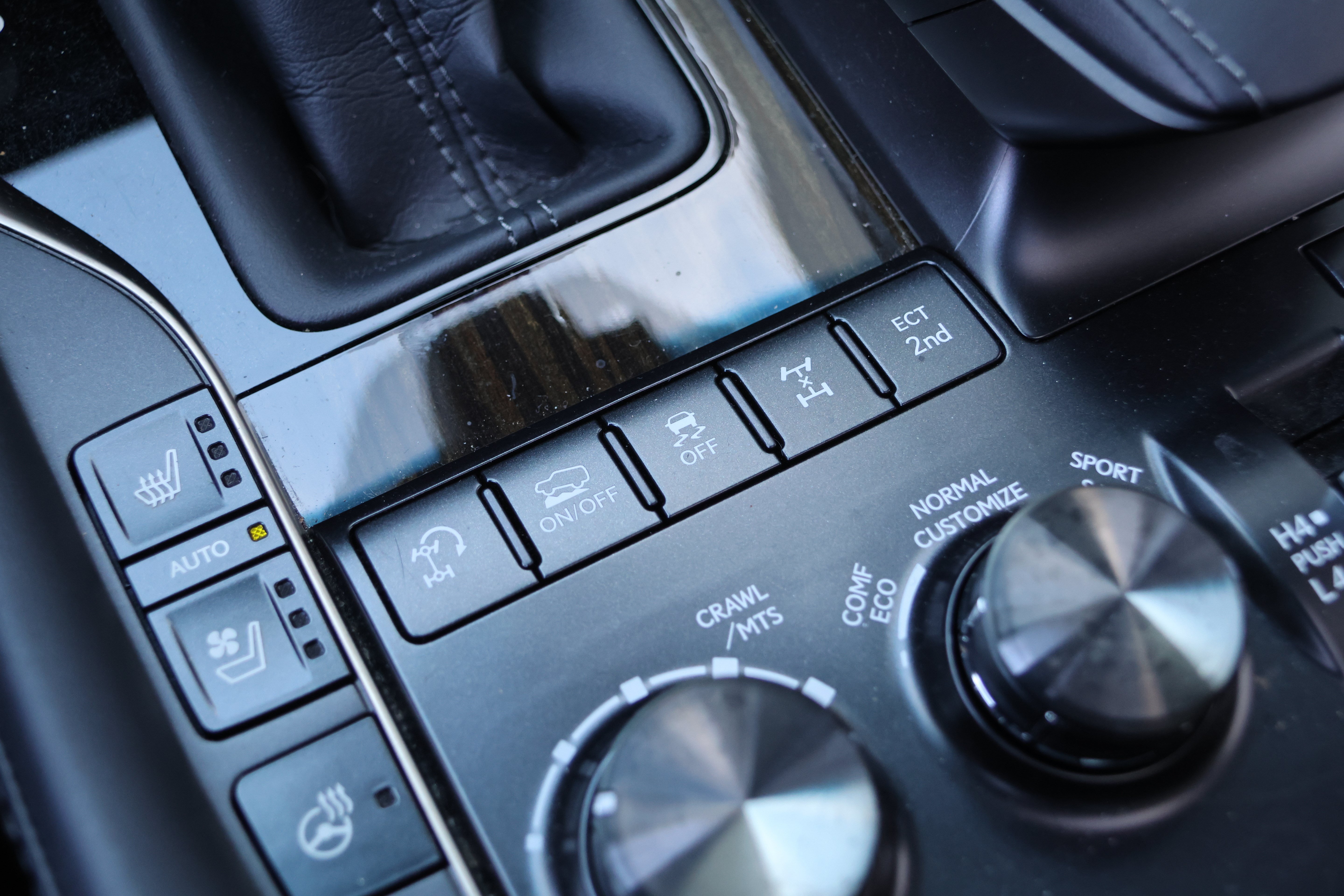 Used 2021 Lexus LX 570 4WD w/ Inspiration Series #2 image 27