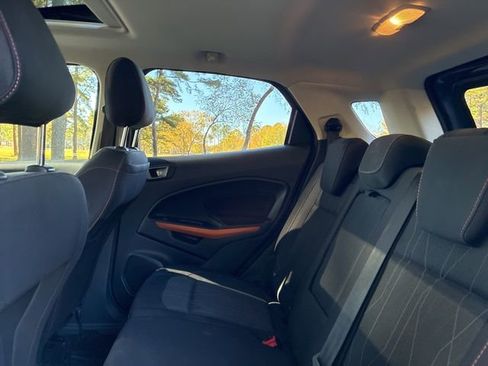 Used 2022 Ford EcoSport SE w/ SE Convenience Package image 22