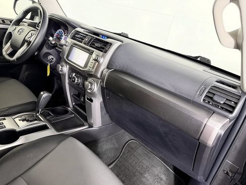 Used 2014 Toyota 4Runner SR5 RWD image 45