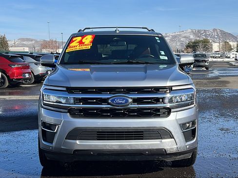 Used 2024 Ford Expedition Limited AWD/4WD image 2