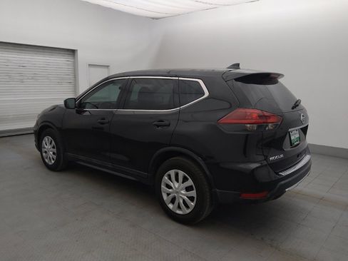 Used 2020 Nissan Rogue S FWD image 3