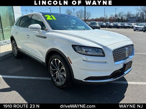 Certified 2021 Lincoln Nautilus Reserve AWD/4WD image 10