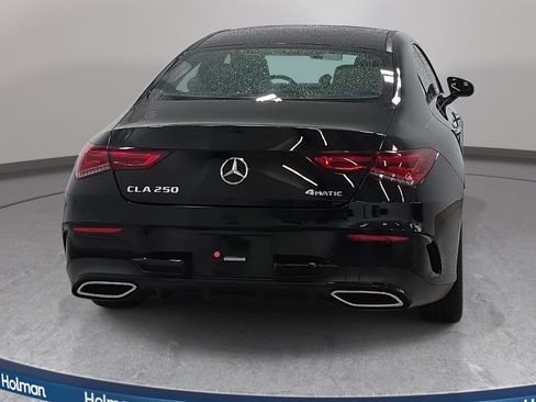 Used 2022 Mercedes-Benz CLA 250 4MATIC image 7