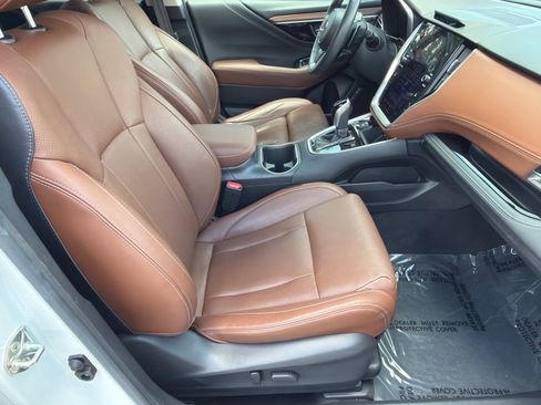 Used 2020 Subaru Outback Touring XT AWD/4WD image 14