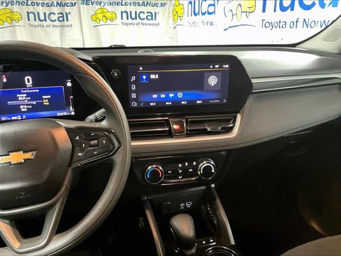 Used 2025 Chevrolet TrailBlazer LT image 18
