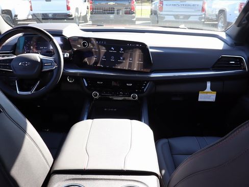 New 2026 Chevrolet Suburban RST image 24