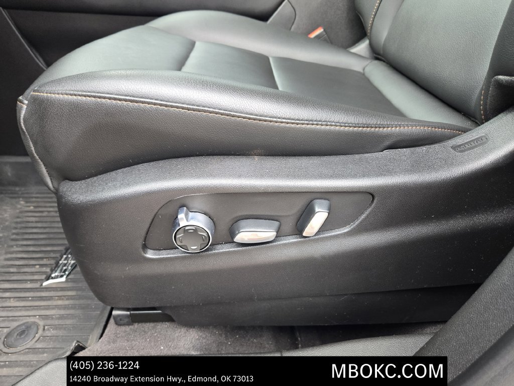 Used 2019 Cadillac XT4 Sport w/ Cold Weather Package FWD image 19
