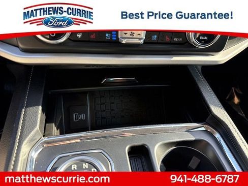 Used 2022 Ford Expedition XLT AWD/4WD image 23